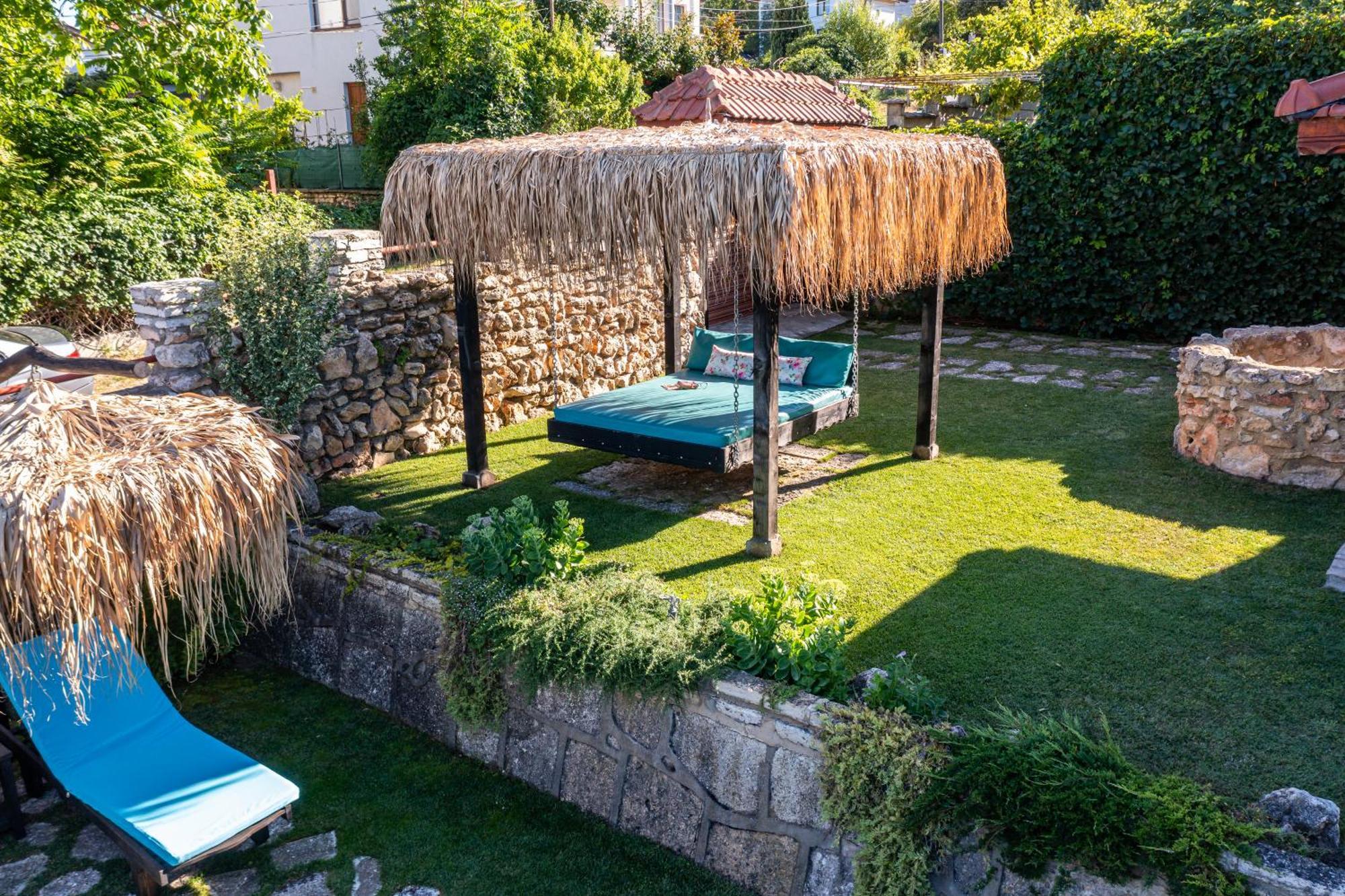 Villa Komitata-Pool And Jacuzzi Balçık Dış mekan fotoğraf